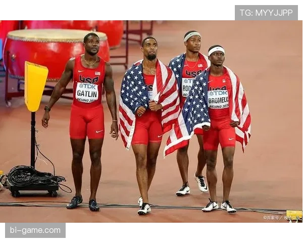 娜塔莉·考夫林接力核心闪耀赛场，助力团队斩获金牌