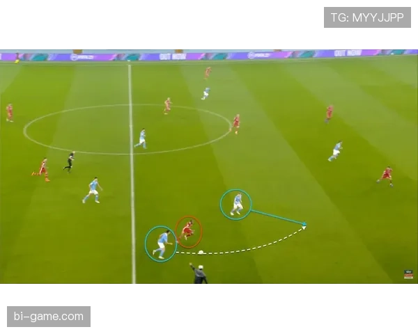 维尼修斯无球跑动与纵深冲击的战术价值分析 维尼修斯无球跑动与纵深冲击的战术价值分析